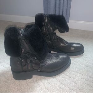 manufacture d’essai Black Fur Shiny Booties